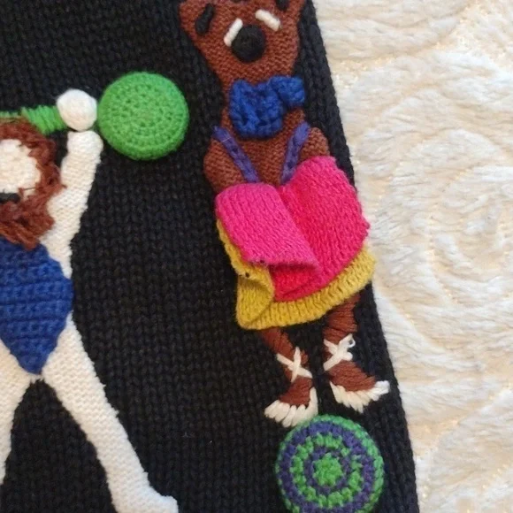 Ladies Sweater by MICHAEL SIMON NEW YORK - Picture 12 of 17